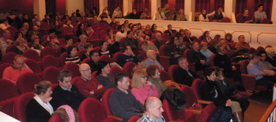 Público de La Brújua desde el Teatro Ideal d calahorra Público de La Brújua desde el Teatro Ideal d calahorra