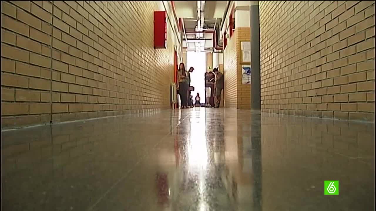 Pamplona en la Onda. "Se merecen un 10" es la campaña del Gobierno de Navarra que busca encontrar medio centenar de familias dispuestas a acoger en sus hogares menores desprotegidos. Pamplona en la Onda. "Se merecen un 10" es la campaña del Gobierno de Navarra que busca encontrar medio centenar de familias dispuestas a acoger en sus hogares menores desprotegidos.