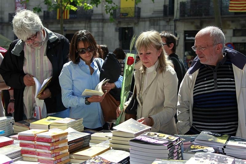 Los Fósforos: ¿Qué libro ha leído últimamente y cuál volvería a leer? Los Fósforos: ¿Qué libro ha leído últimamente y cuál volvería a leer?
