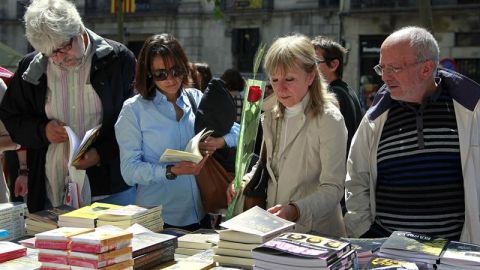 Puestos de libros en 'Sant Jordi'.
