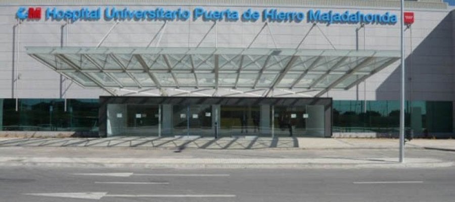 Fachada principal del hospital Puerta de hierro Fachada principal del hospital Puerta de hierro