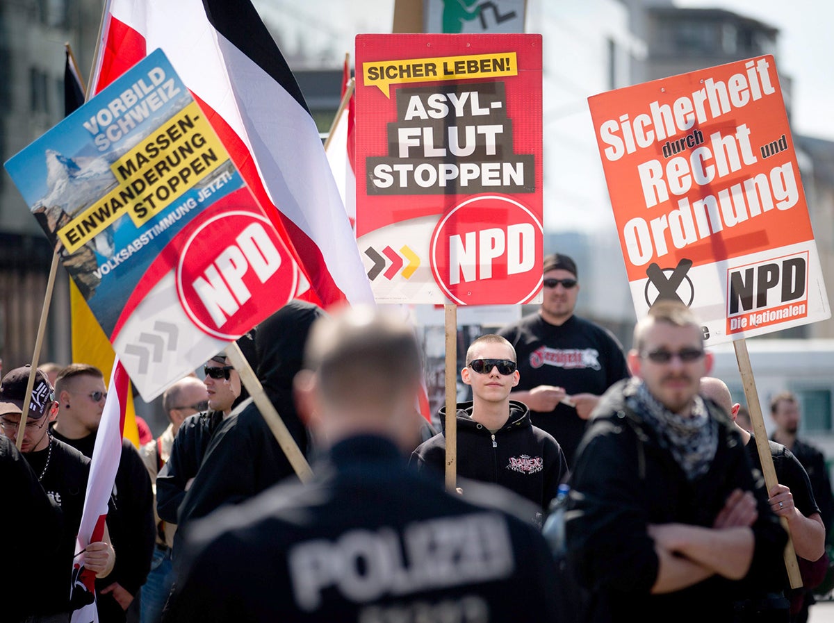 Desciende un 70 por ciento el número de ataques de la extrema derecha en Alemania Desciende un 70 por ciento el número de ataques de la extrema derecha en Alemania