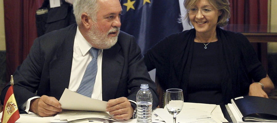 Miguel Arias Cañete reunido junto con Isabel García Tejerina Miguel Arias Cañete reunido junto con Isabel García Tejerina