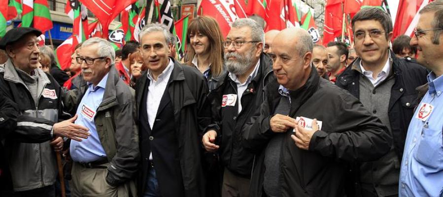 Ignacio Fernández Toxo y Cándido Méndez, durante la manifestación central del Primero de Mayo Ignacio Fernández Toxo y Cándido Méndez, durante la manifestación central del Primero de Mayo