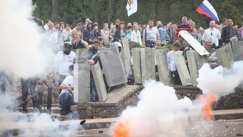 Ucrania inicia una operación militar para recuperar Slaviansk Ucrania inicia una operación militar para recuperar Slaviansk