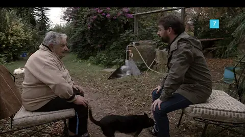 José Mujica charla con Jordi Évole en Salvados José Mujica charla con Jordi Évole en Salvados