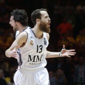 Sergio Rodríguez, con Llull al fondo