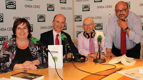 Olvido Macías, Rodríguez Braun, Pedro Pablo e Ignacio Rodríguez Burgos presentan su libro Olvido Macías, Rodríguez Braun, Pedro Pablo e Ignacio Rodríguez Burgos presentan su libro