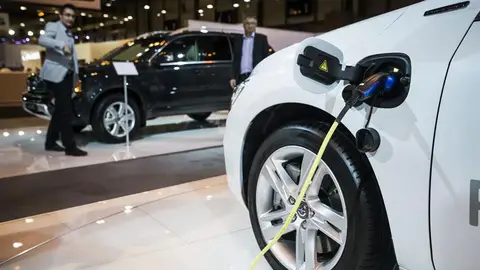 Detalle de un coche eléctrico en la Feria del Automóvil de Madrid. Detalle de un coche eléctrico en la Feria del Automóvil de Madrid.