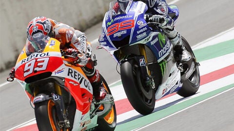Marc M&aacute;quez y Jorge Lorenzo pelean por la victoria en el GP de Italia