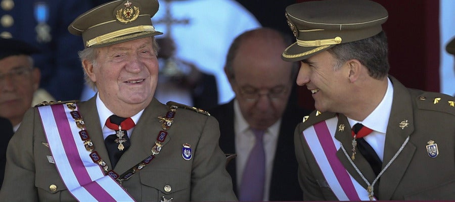 El Rey y el Príncipe en un acto castrense El Rey y el Príncipe en un acto castrense
