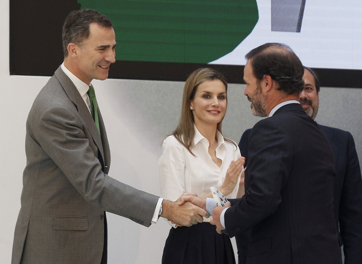 Zarzuela prepara los pasos para que Felipe VI ser Rey Zarzuela prepara los pasos para que Felipe VI ser Rey