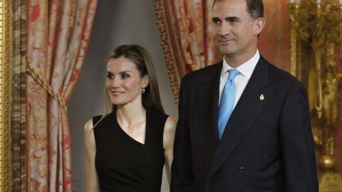 Don Felipe y do&ntilde;a Letizia, en la reuni&oacute;n anual de los patronatos de la Fundaci&oacute;n Pr&iacute;ncipe de Asturias