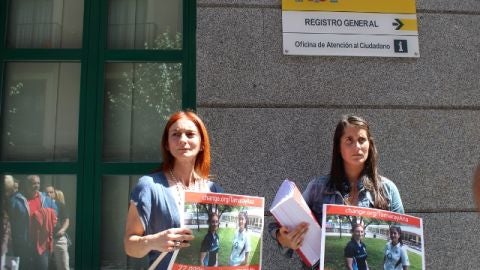 Tamara Vidal y Ana Outerelo