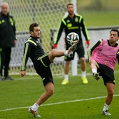 Koke y Xavi, durante el entrenamiento de la selección española Koke y Xavi, durante el entrenamiento de la selección española