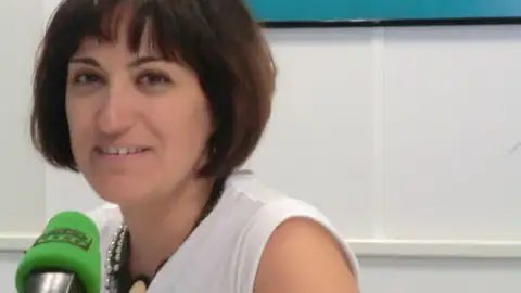 Irene Ruíz que habla de Brick Lane Irene Ruíz que habla de Brick Lane