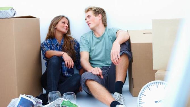 Los Fósforos: ¿A qué edad te fuiste de casa? Los Fósforos: ¿A qué edad te fuiste de casa?