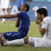 La FIFA ha incoado un expediente disciplinario al delantero uruguayo