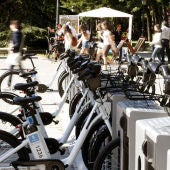 Punto de alquiler de bicicletas en Madrid.
