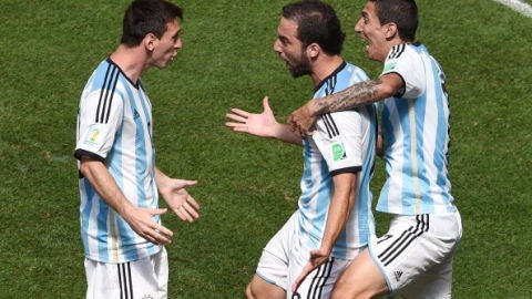 Leo Messi, Di Mar&iacute;a e Higua&iacute;n