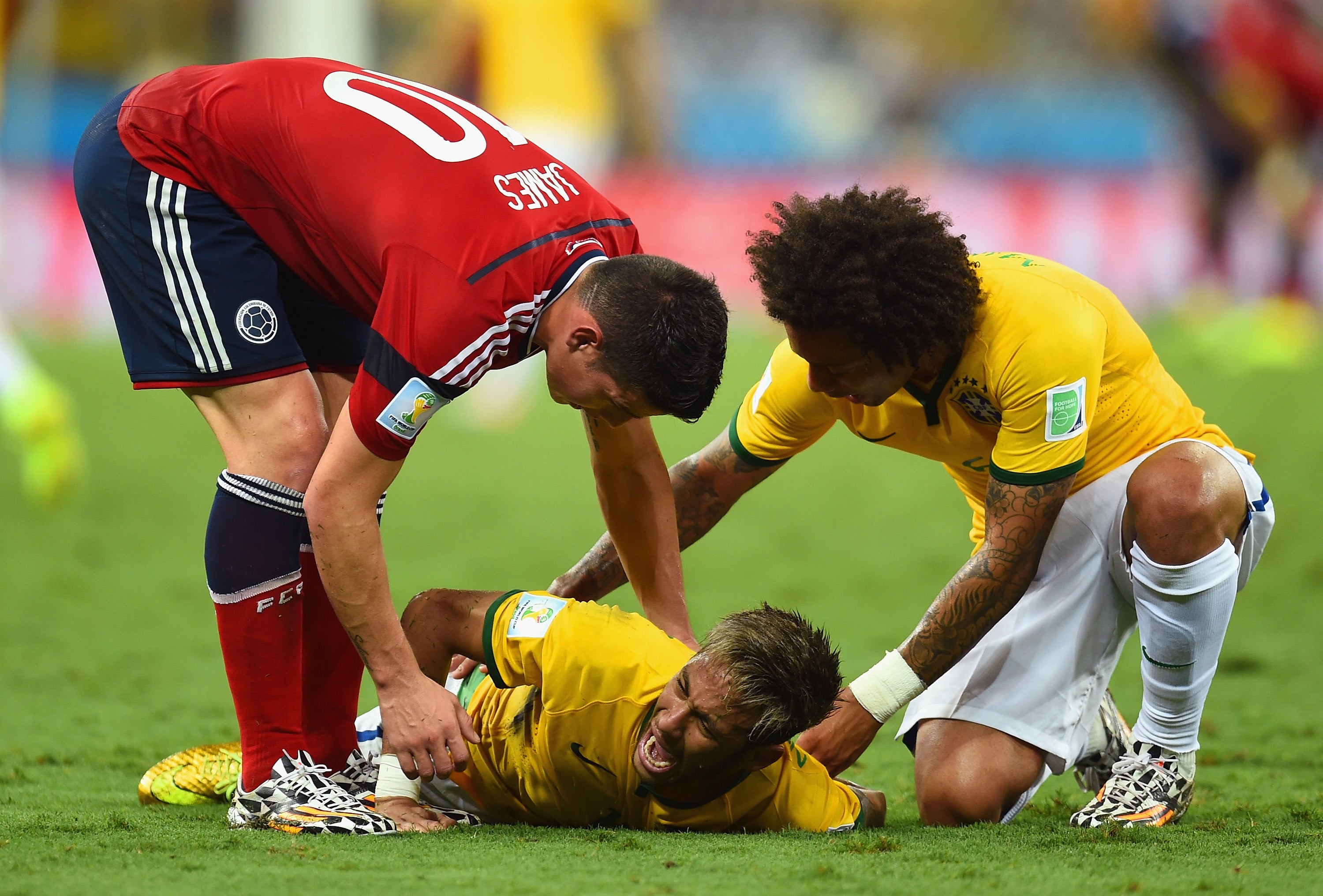 Tertulia con Cappa y Segurola: Alexis al Arsenal, las lágrimas de Neymar y la Final del Mundial Tertulia con Cappa y Segurola: Alexis al Arsenal, las lágrimas de Neymar y la Final del Mundial