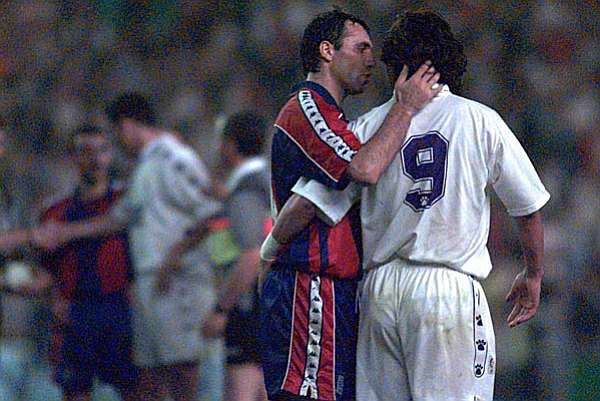 Dos mitos nos dan su visión sobre la final. Stoitchkov y Zamorano emiten sus pronósticos. Dos mitos nos dan su visión sobre la final. Stoitchkov y Zamorano emiten sus pronósticos.