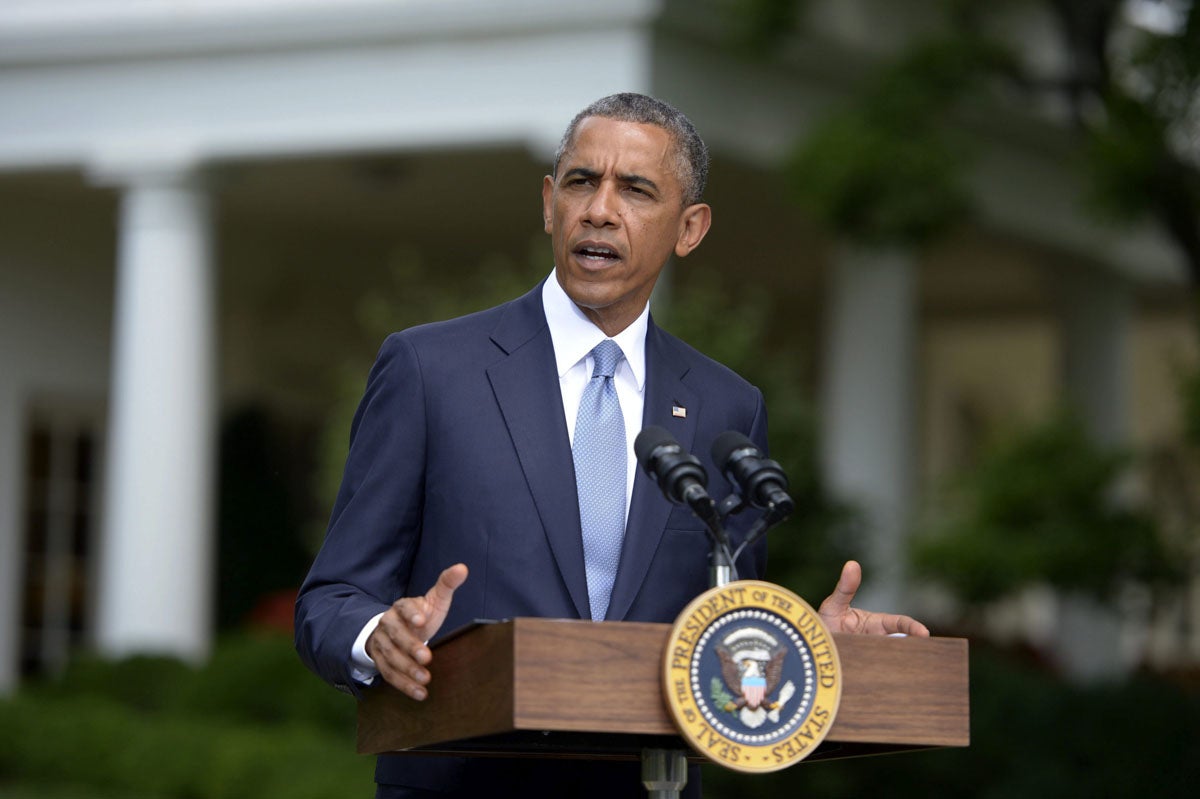 Obama asume la responsabilidad de la muerte de dos rehenes en una operación contra Al Qaeda Obama asume la responsabilidad de la muerte de dos rehenes en una operación contra Al Qaeda