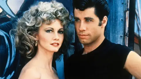 Este musical protagonizado por John Travolta y Olivia Newton-John, ya aburre. Este musical protagonizado por John Travolta y Olivia Newton-John, ya aburre.