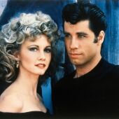 Este musical protagonizado por John Travolta y Olivia Newton-John, ya aburre.