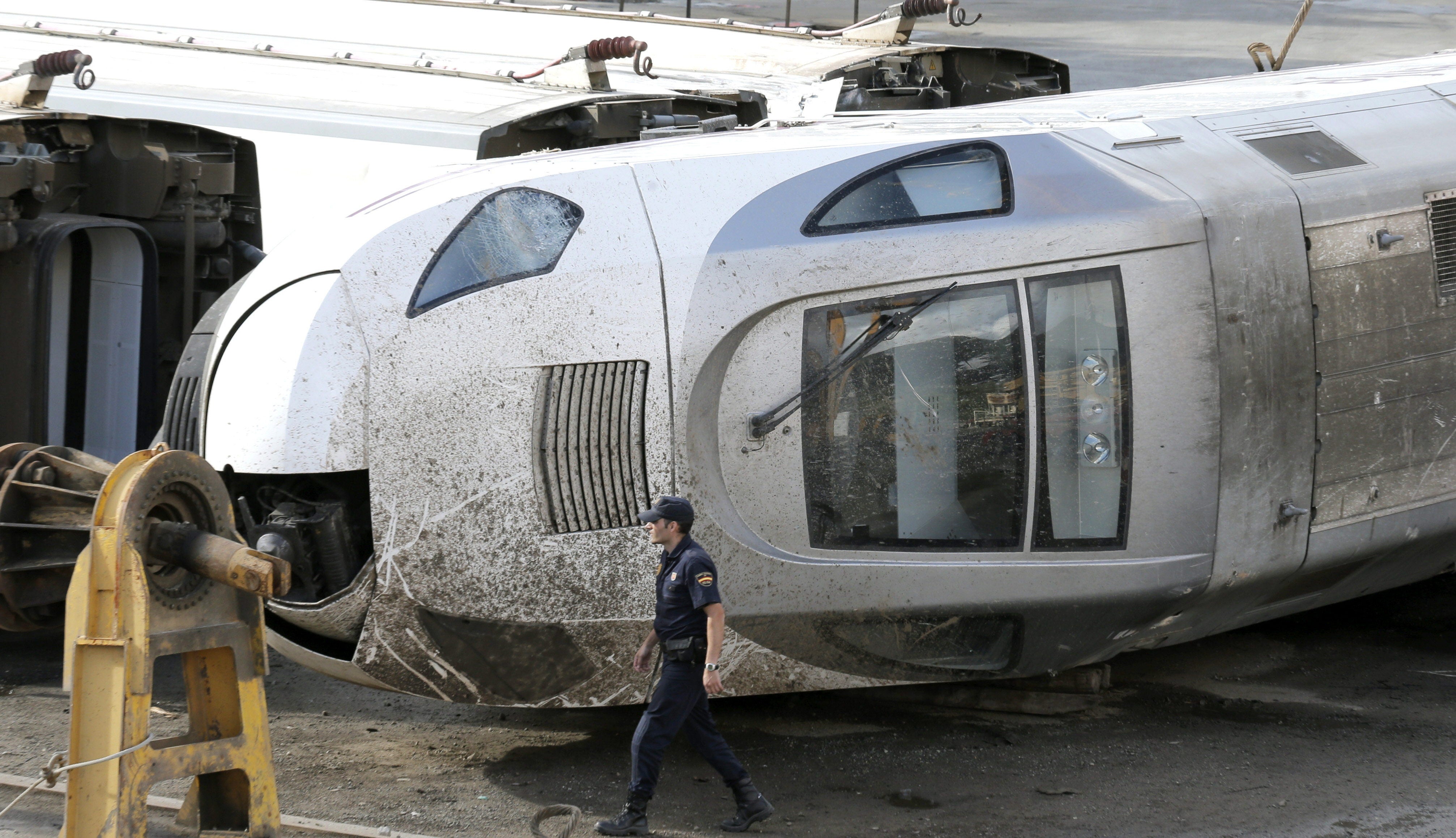 El PSOE pide una nueva comisión sobre el accidente del Alvia y confía en el apoyo del PP El PSOE pide una nueva comisión sobre el accidente del Alvia y confía en el apoyo del PP