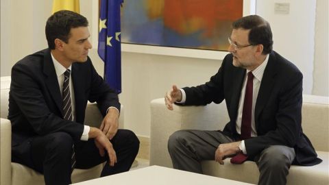 Rajoy y S&aacute;nchez, reunidos en Moncloa
