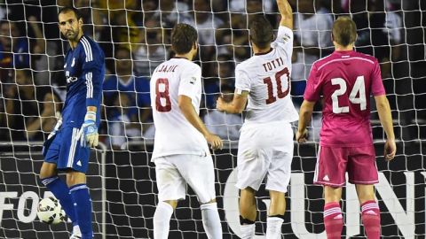 El gol de la victoria de Francesco Totti deja a un Madrid desprovisto de t&iacute;tulo