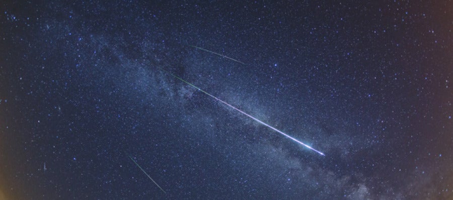 Imagen de varias Perseidas tomadas la noche del máximo en el año 2012 Imagen de varias Perseidas tomadas la noche del máximo en el año 2012
