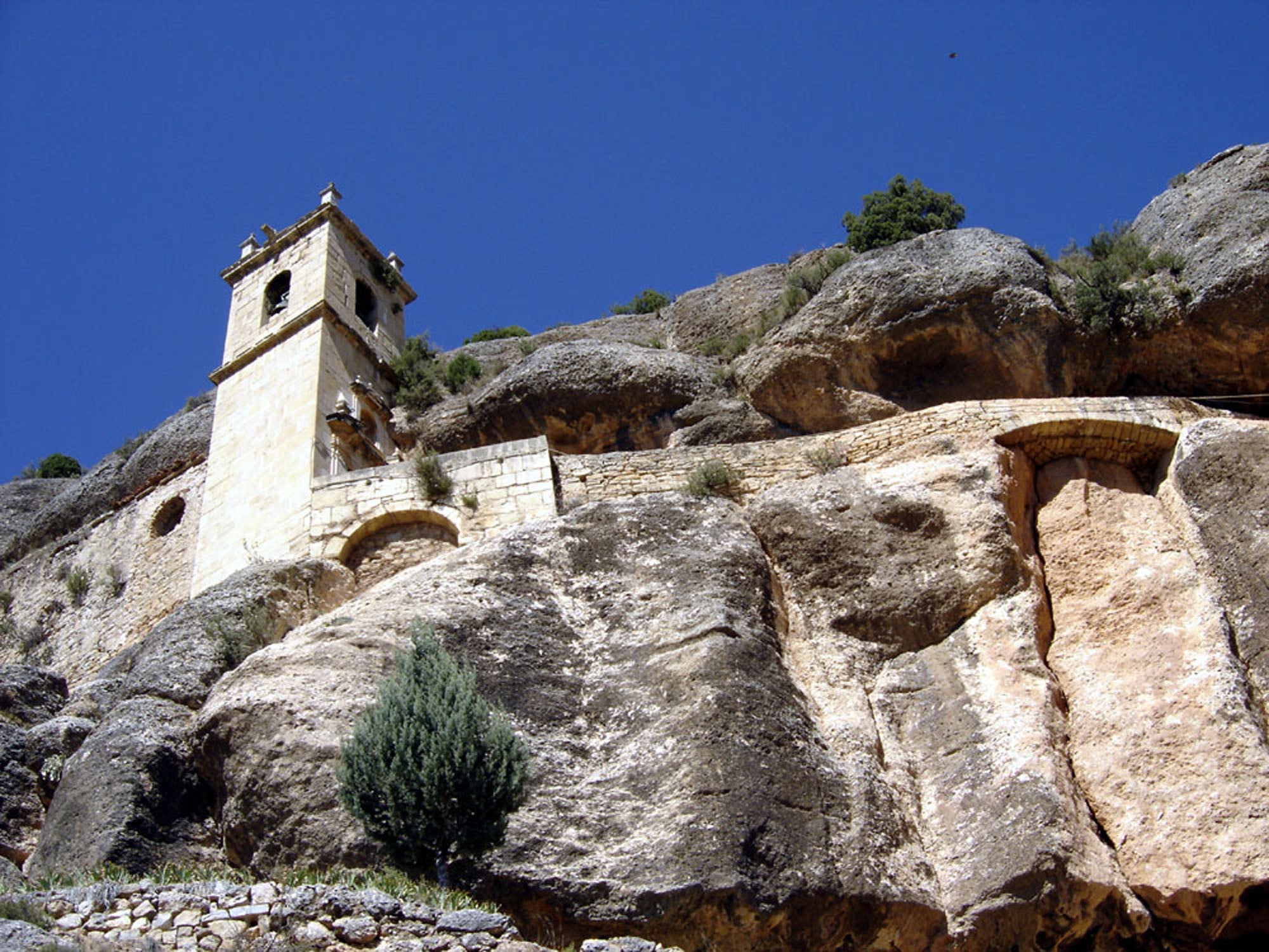 Encuentros con lo desconocido: Balma, la meca de los exorcismos Encuentros con lo desconocido: Balma, la meca de los exorcismos