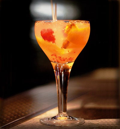 La receta de Robin Food de ponche de vino tinto y fruta de verano