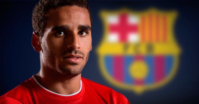 El barcelonista Douglas se marcha cedido al Sivasspor turco en su último año de contrato El barcelonista Douglas se marcha cedido al Sivasspor turco en su último año de contrato