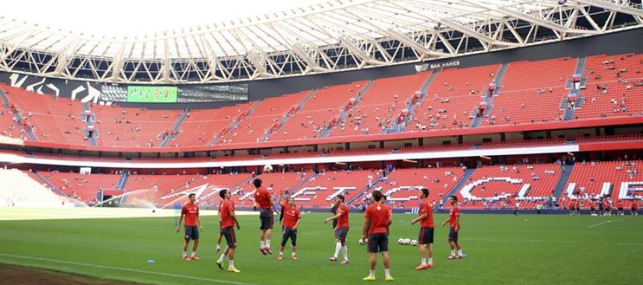 Entrenamiento del Athletic de Bilbao en el nuevo San Mamés Entrenamiento del Athletic de Bilbao en el nuevo San Mamés