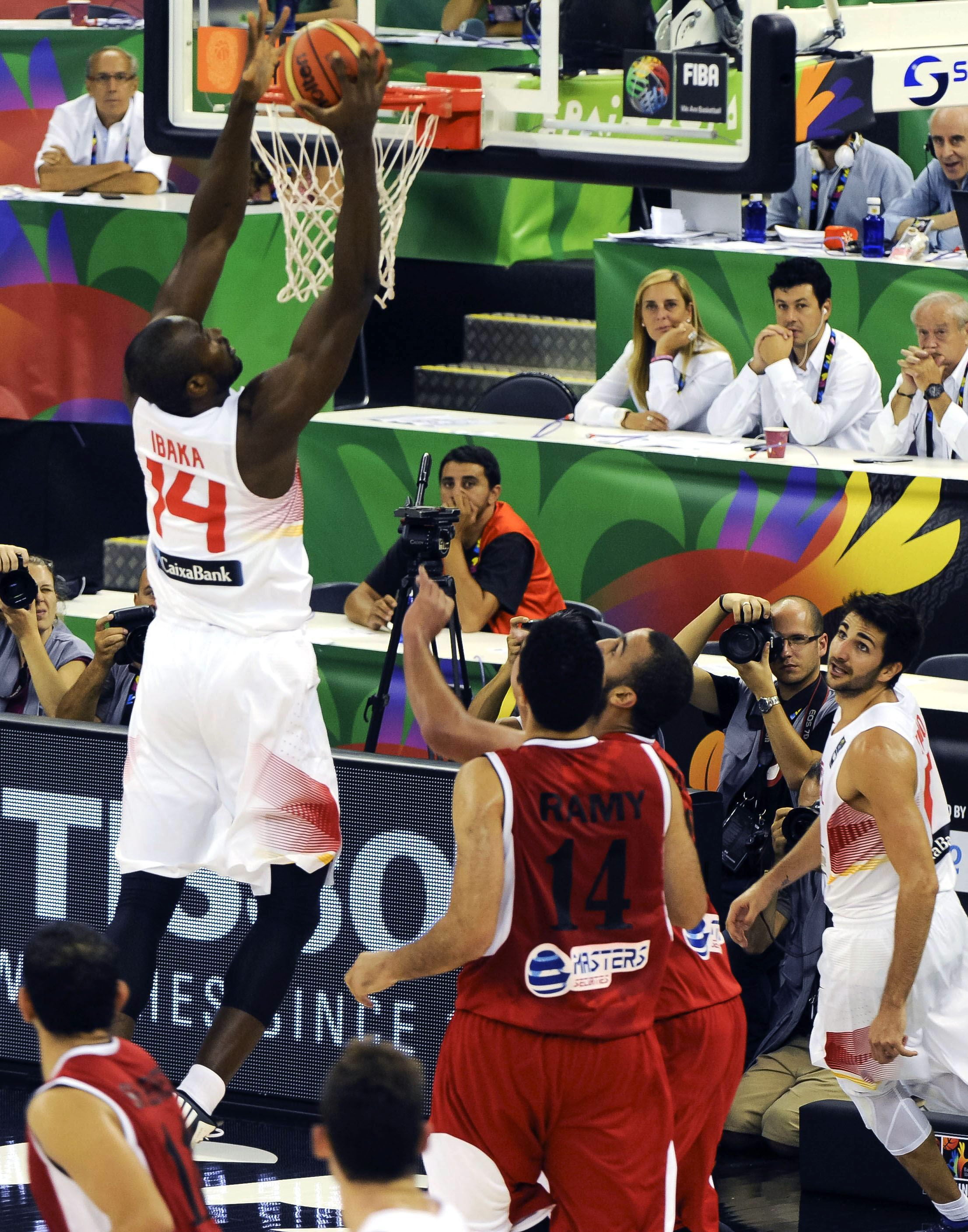 España pasa por encima de Egipto España pasa por encima de Egipto