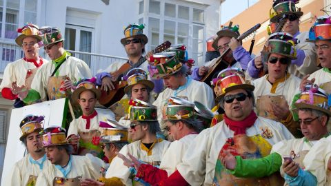 Una charanga del Carnaval de C&aacute;diz