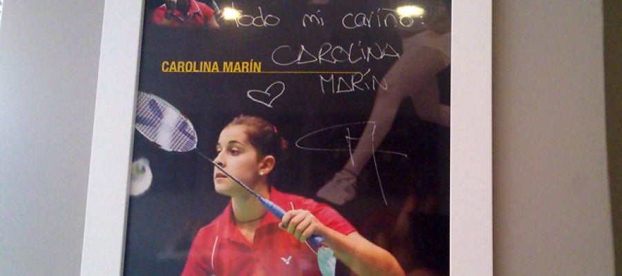 Dedicatoria de Carolina Marín en la Heladería Delizia de Granada Dedicatoria de Carolina Marín en la Heladería Delizia de Granada
