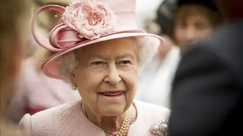 La reina Isabel II La reina Isabel II