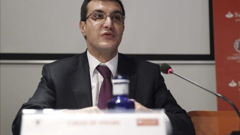 El secretario de Estado de Relaciones con las Cortes, Jos&eacute; Luis Ayll&oacute;n