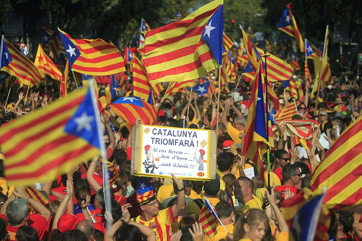 El 47,8% de los catalanes rechaza la independencia, un punto más de los que la apoyan El 47,8% de los catalanes rechaza la independencia, un punto más de los que la apoyan