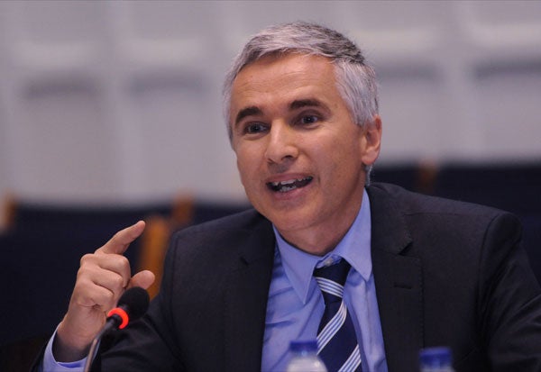 Javier Tajadura, profesor de Derecho Constitucional: "Una suspensión de derechos requiere del estado de excepción" Javier Tajadura, profesor de Derecho Constitucional: "Una suspensión de derechos requiere del estado de excepción"