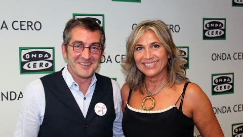 Dr. Pablo Mart&iacute;nez- Lage y Julia Otero
