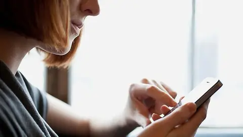 El móvil, muy presente en nuestras vidas El móvil, muy presente en nuestras vidas