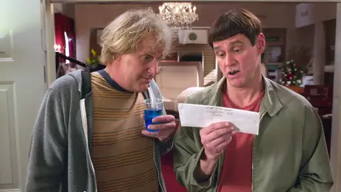 'Dos tontos todavía más tontos' 'Dos tontos todavía más tontos'