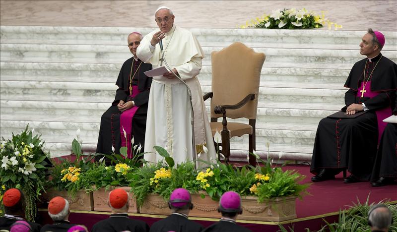 El Papa Francisco "se complace vivamente" de las nuevas relaciones entre EEUU y Cuba El Papa Francisco "se complace vivamente" de las nuevas relaciones entre EEUU y Cuba