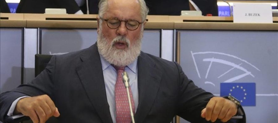 Miguel Arias Cañete ante el Parlamento Europeo Miguel Arias Cañete ante el Parlamento Europeo