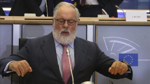 Miguel Arias Ca&ntilde;ete ante el Parlamento Europeo